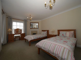 Kennacott Court