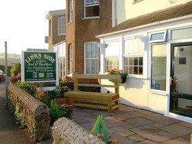 Links Side Guesthouse