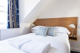 Tommy Jacks Beach Hotel