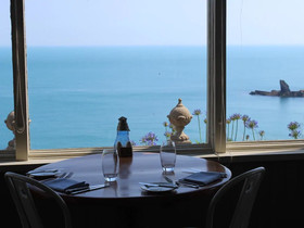 Housel Bay Hotel