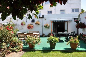 OYO Godolphin Arms Hotel