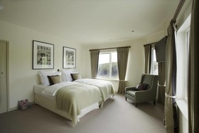 Lewinnick Lodge