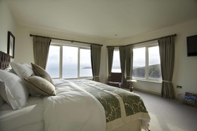 Lewinnick Lodge