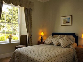 Camilla House - Guest house