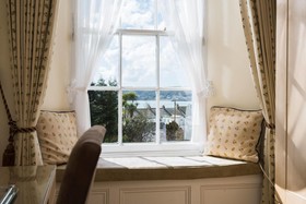 Camilla House - Guest house