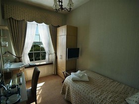 Camilla House - Guest house