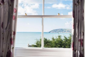 Camilla House - Guest house