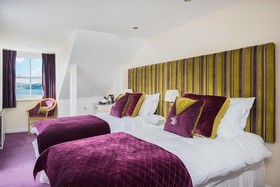 Camilla House - Guest house