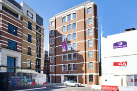 Premier Inn London Gatwick Airport North Terminal Hotel