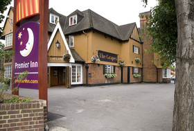 Premier Inn London Hayes, Heathrow (North A4020) hotel