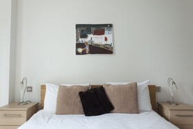 Discovery Dock Apartments East