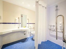 Travelodge Walton-on-thames