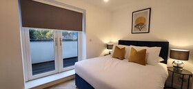 Hybrid Resi - Mitcham