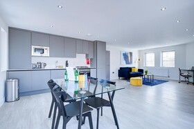 HybridResi Uxbridge
