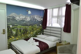 Barking Hotel