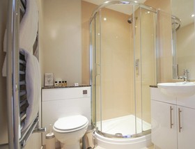 Crompton House Apartments