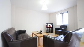 Crompton House Apartments