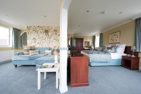 The Bromley Court Hotel
