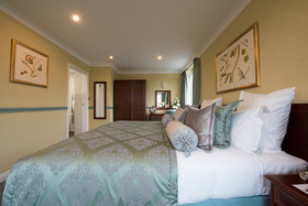 The Bromley Court Hotel