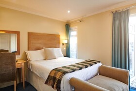 The County Hotel