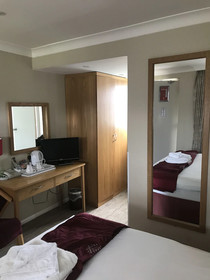 The Rivenhall Hotel By Oyo