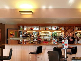 ibis Styles London Gatwick Airport