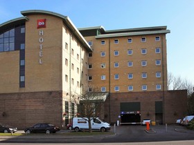 ibis Styles London Gatwick Airport