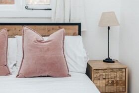 Chalk House - Pet Friendly