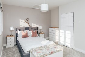 Chalk House - Pet Friendly