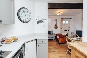Chalk House - Pet Friendly