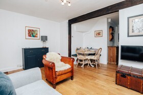Chalk House - Pet Friendly