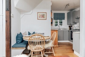 Chalk House - Pet Friendly
