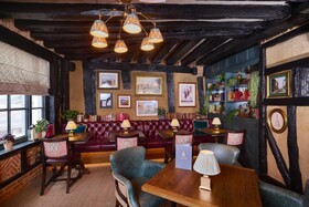 The Salisbury Arms Hotel