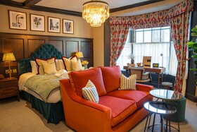 The Salisbury Arms Hotel