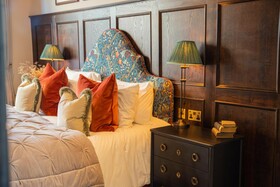 The Salisbury Arms Hotel