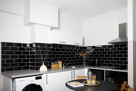 Aldgate Commercial House Apartments