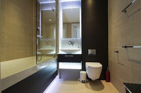 Aldgate East Studio by Mysquare
