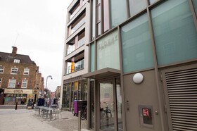 Aldgate East Studio by Mysquare