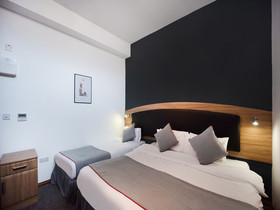 Arinza Hotel