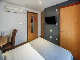 Arinza Hotel
