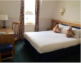 Berjaya Eden Park London Hotel