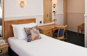 Berjaya Eden Park London Hotel