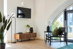 Kew Bridge By Viridian Apartments