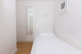 Charlotte Street Rooms by Allo Housing