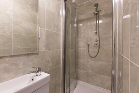 Charlotte Street Rooms by Allo Housing