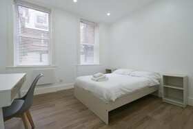 Charlotte Street Rooms by Allo Housing