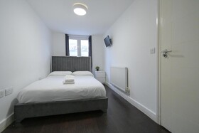 Charlotte Street Rooms by Allo Housing