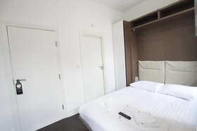 Charlotte Street Rooms by Allo Housing