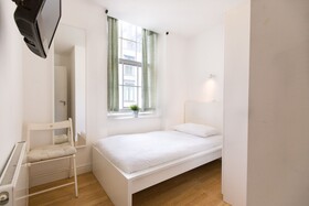 Charlotte Street Rooms by Allo Housing