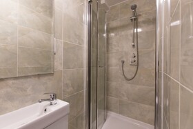 Charlotte Street Rooms by Allo Housing